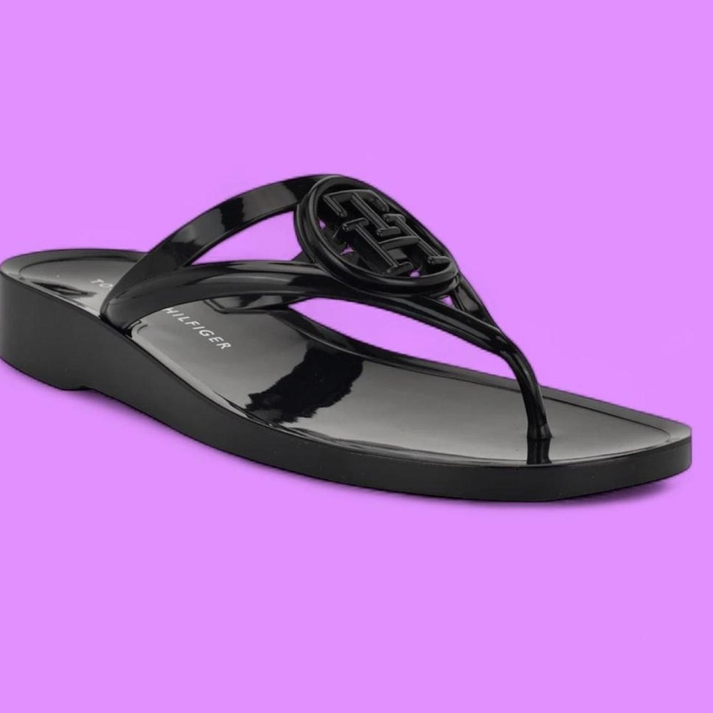 Tommy Hilfiger Black Women's Sandals should size 8